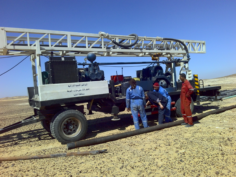 BZT400 trailer mounted water well drilling rig in Egypt	